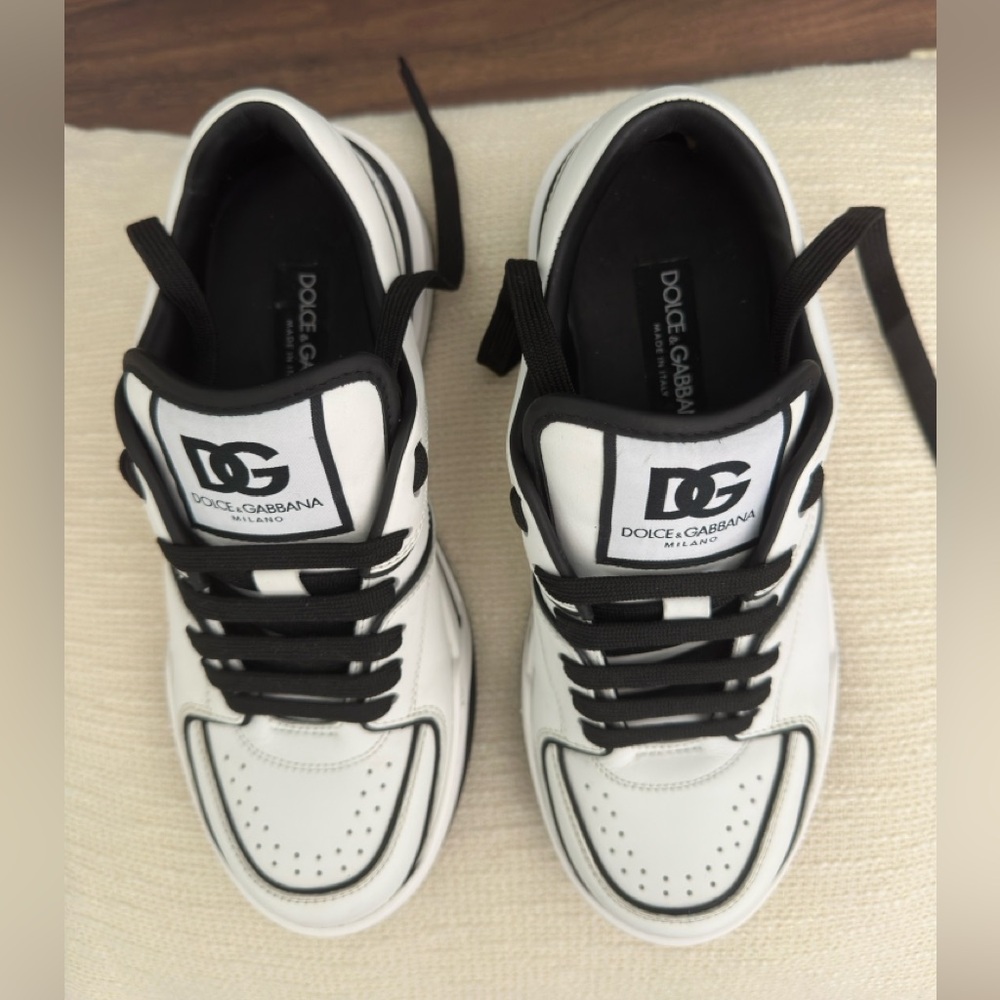 Dolce & Gabbana New Roma Lace-Up Sneakers Classic Design.100 %Calfskin Leather. - Picture 2 of 9